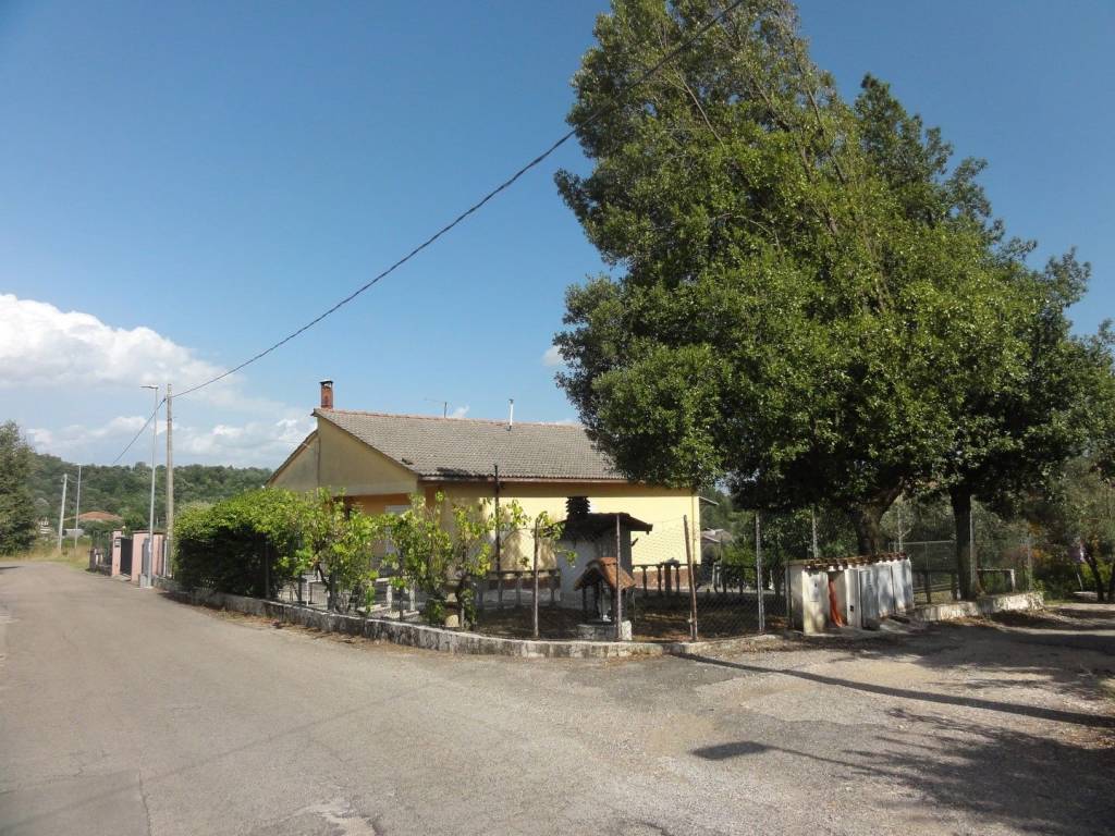 Villa unifamiliare via Colle Leo Basso, Colle Leo, Ceccano — foto 1
