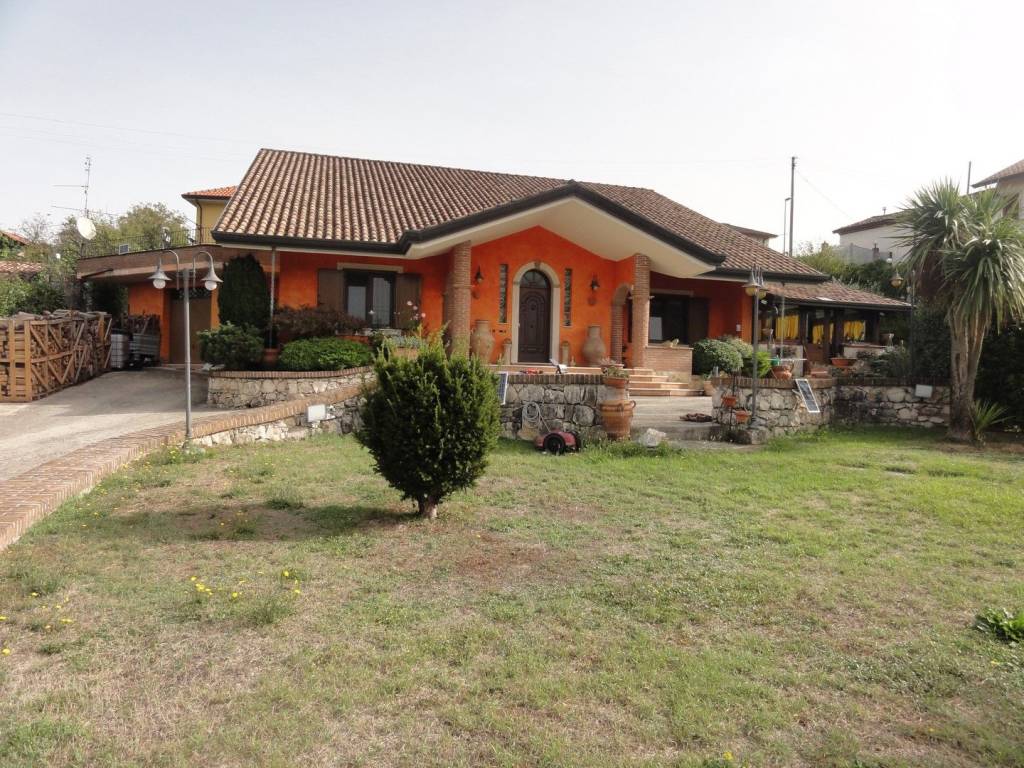Villa unifamiliare via Peschieta 4, Cardarilli, Ceccano — foto 1