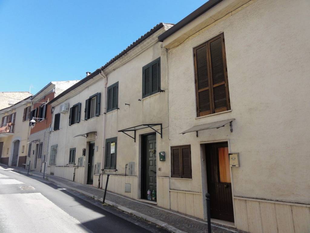 Villa unifamiliare via Solferino, Centro, Ceccano — foto 1