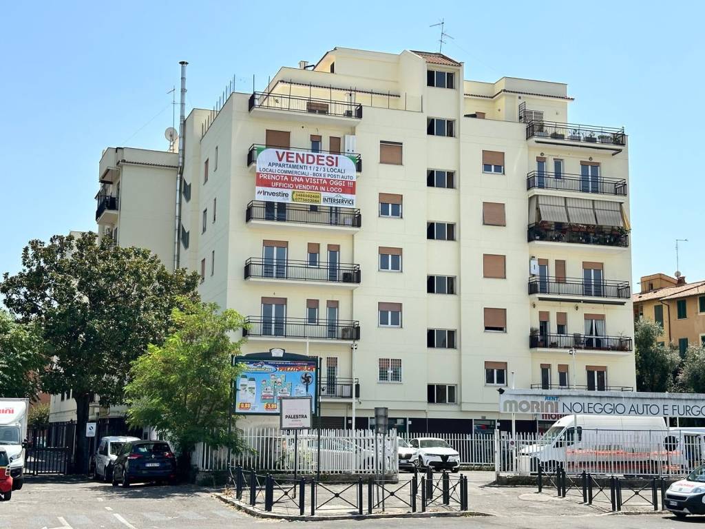 Quadrilocale via dei Crispolti 89, Casal Bruciato, Roma
