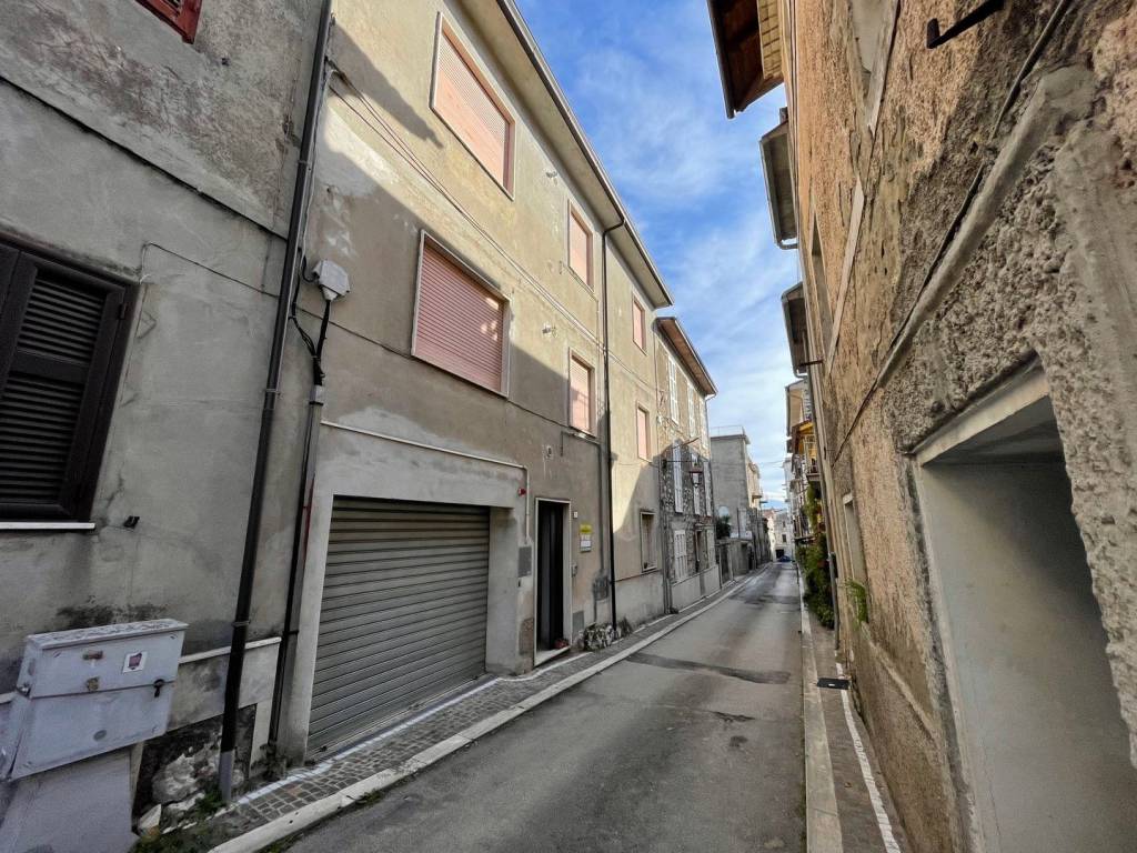Villa plurifamiliare via Santo Stefano, Centro, Ceccano — foto 1