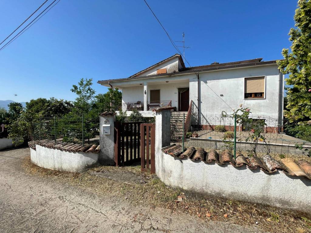 Villa bifamiliare via Colle Antico, Centro, Ceccano — foto 1