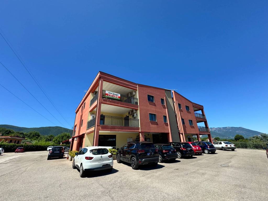 Locale commerciale viale Fabrateria Vetus, Ceccano — foto 1