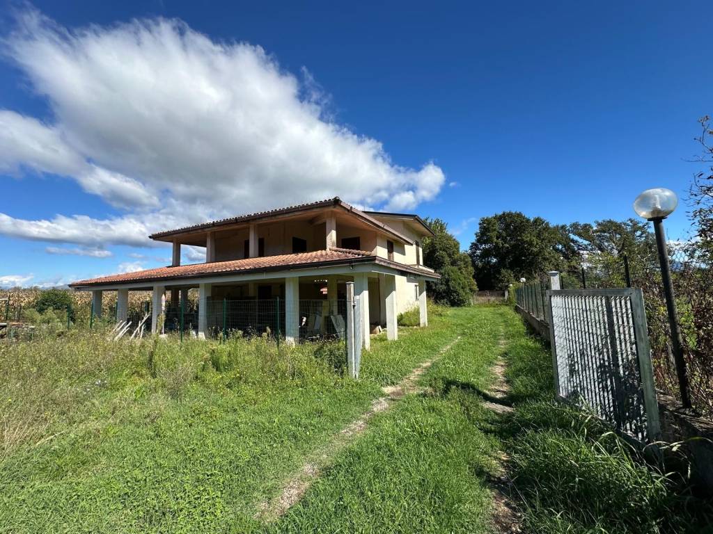 Villa unifamiliare via Limatella, Centro, San Giorgio a Liri