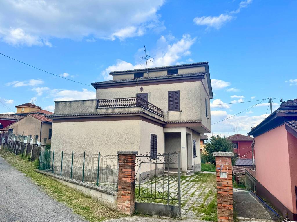 Villa unifamiliare via Colle Leo Basso 140, Ceccano — foto 1