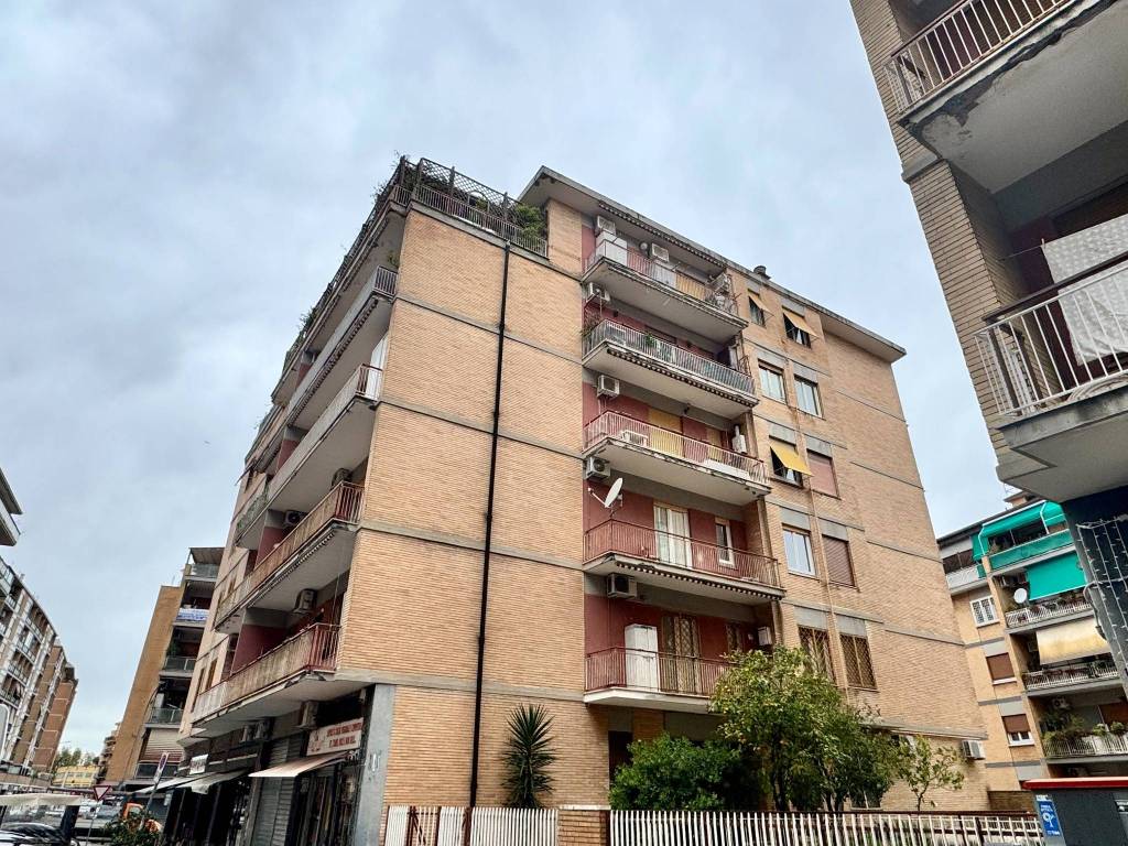 Bilocale via Giuseppe Donati, Casal Bruciato, Roma