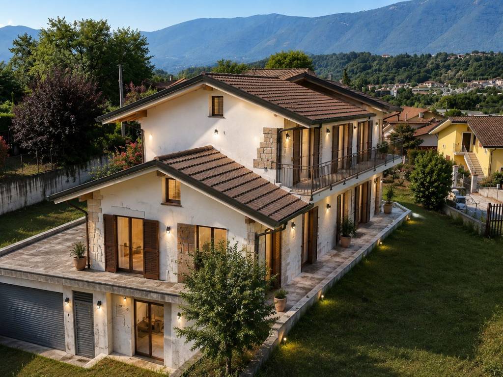 Villa plurifamiliare via Colle Antico 29, Centro, Ceccano — foto 1