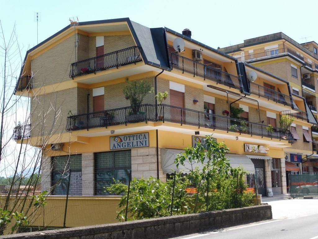 Quadrilocale via Gaeta 113, Centro, Ceccano — foto 1