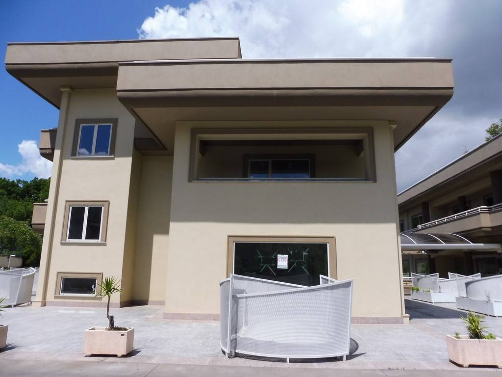 Locale commerciale viale Fabrateria Vetus, Ceccano — foto 1