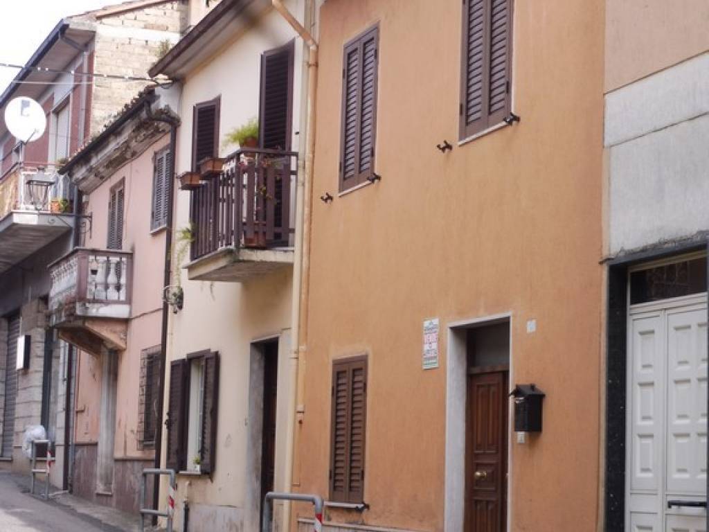 Quadrilocale via Fontanelle, Centro, Ceccano — foto 1