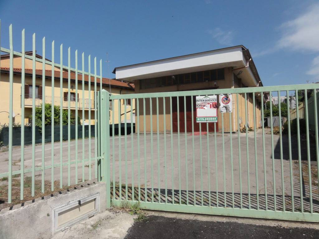 Locale commerciale con laboratorio via Armando Diaz, Ceccano — foto 1